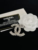 cc brooch 011000357021 - Image 2