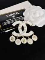 cc brooch 101000368013 - Image 2