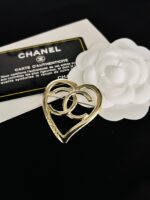 cc brooch 461000374031 - Image 2