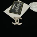 cc brooch 251000425036 - Image 2