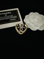 cc brooch 251000454015 - Image 2