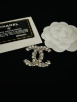 cc brooch 141000465012 - Image 3