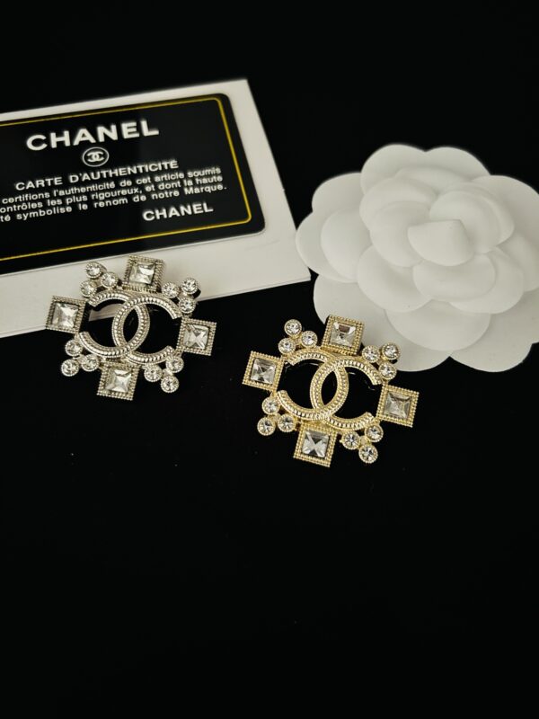 cc brooch 451000485012