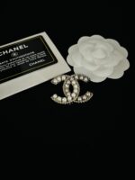 cc brooch 781000494015 - Image 2