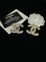 cc brooch 561000636056