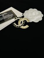 cc brooch 451000647045 - Image 4