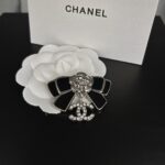 cc brooch 101000655089 - Image 3