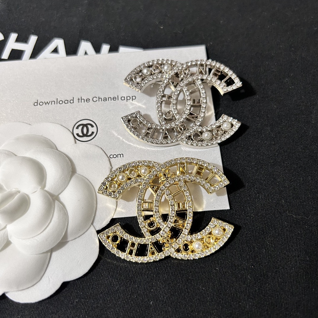 i1686574687_9452_0 cc brooch 151000755014 - Image 1