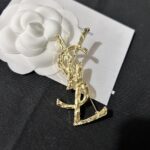 cc brooch 561000765059 - Image 3