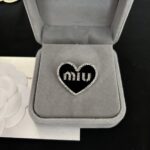 miuniu brooch 451000794056 - Image 3