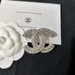 cc brooch 561000815046 - Image 3