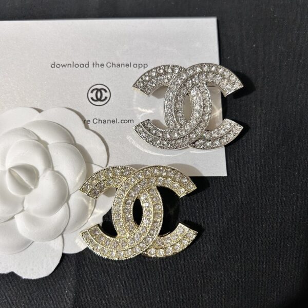 cc brooch 561000815046