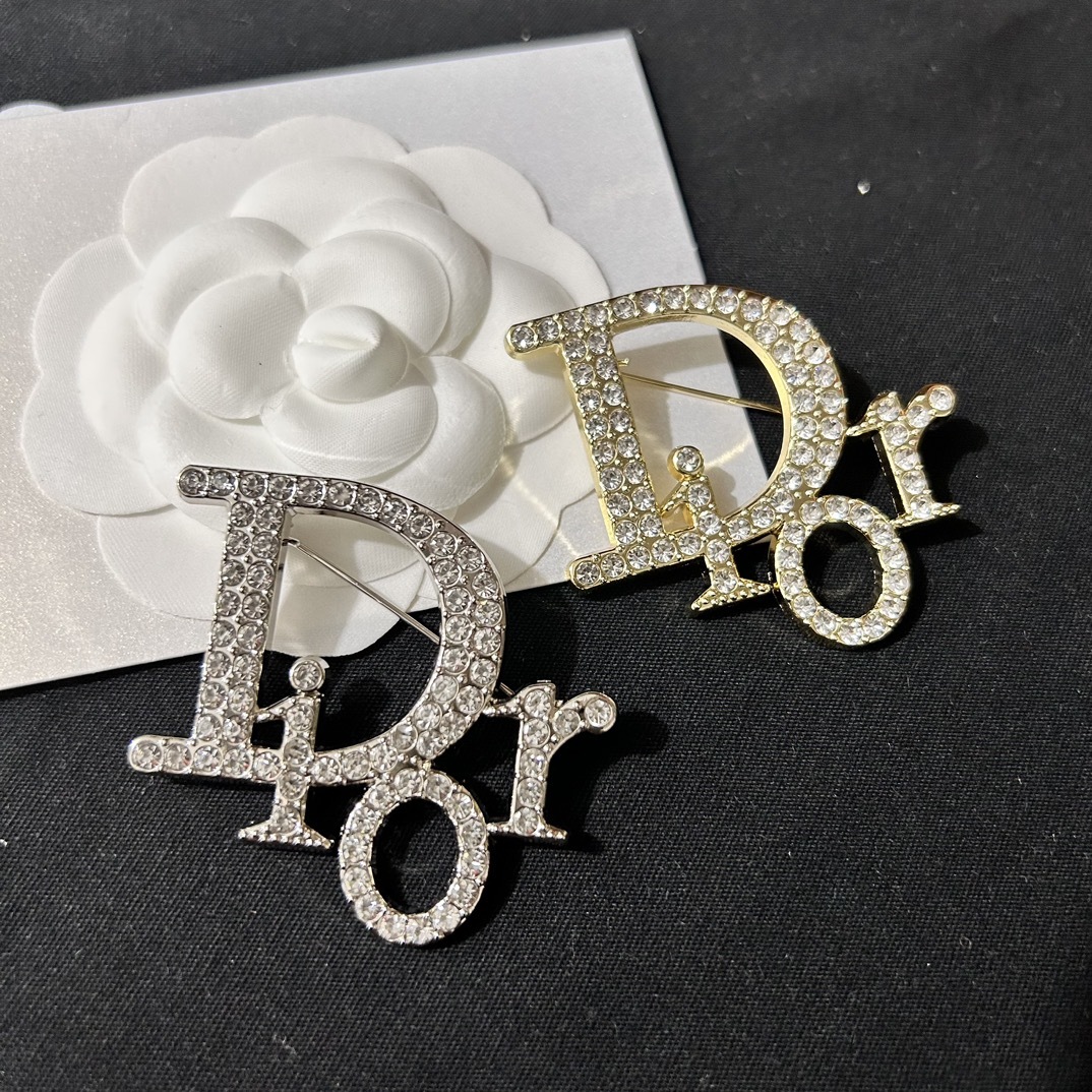 i1689866408_4149_0 dior brooch 451000845014 - Image 1