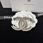 cc brooch 561000877045 - Image 2