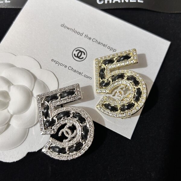 cc brooch 451000897058