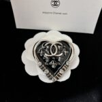 cc brooch 561000915078 - Image 3