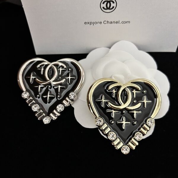 cc brooch 561000915078