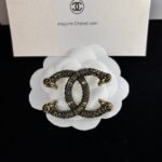 cc brooch 881000975056 - Image 4