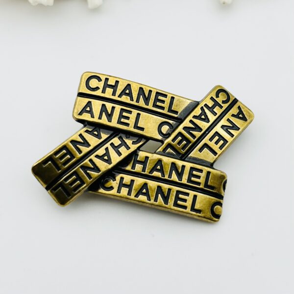 cc brooch 561001025033