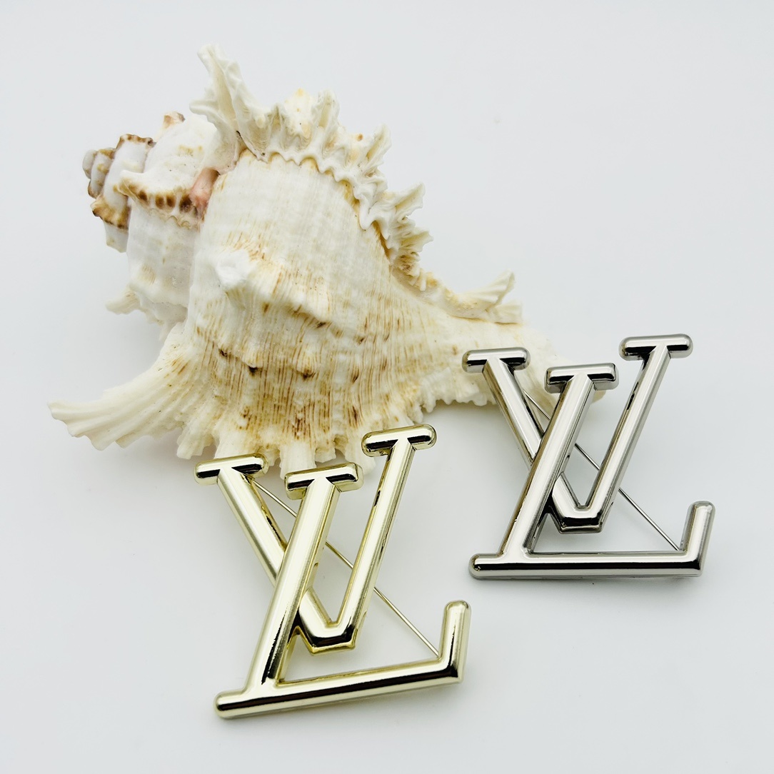 i1721493008_8640_0 lv brooch 331001045036 - Image 1