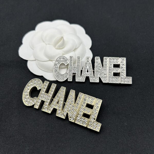 cc brooch 451001166022