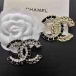 cc brooch 231000647015