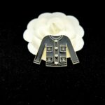 cc brooch 561001245044 - Image 4