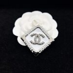 cc brooch 551001255069 - Image 3