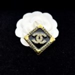 cc brooch 551001255069 - Image 2