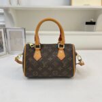 lv bag 1519124843015 - Image 8