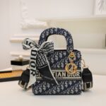 dior bag 5621689546025 - Image 8