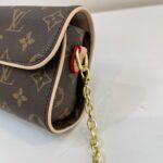 lv bag 8547896240025 - Image 13