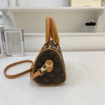 lv bag 1519124843015 - Image 11