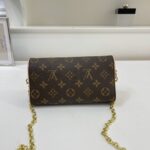 lv bag 8547896240025 - Image 15