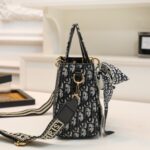 dior bag 5621689546025 - Image 13