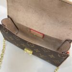 lv bag 8547896240025 - Image 17