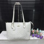 coachh bag 12873542089 - Image 9