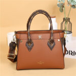 lv bag 2547963550026 - Image 9