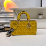 dior bag 8912691250023 - Image 16