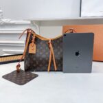 lv bag 3248657870058 - Image 4