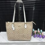 coachh bag 12873542089 - Image 3