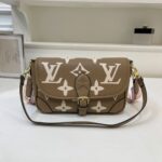 lv bag 2478358945055 - Image 6
