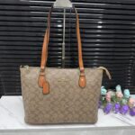 coachh bag 12873542089 - Image 4