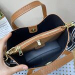 coachh bag - Image 6