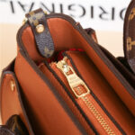 lv bag 2547963550026 - Image 4