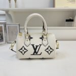 lv bag 1519124843015 - Image 3