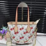 lv bag 25873642078 - Image 6