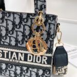 dior bag 5624915143024 - Image 6