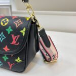 lv bag 8475321544078 - Image 7