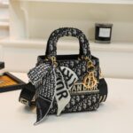 dior bag 5621689546025 - Image 4